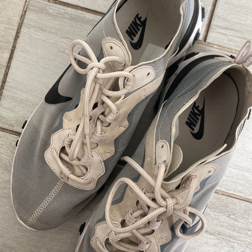 Nike React Element 55